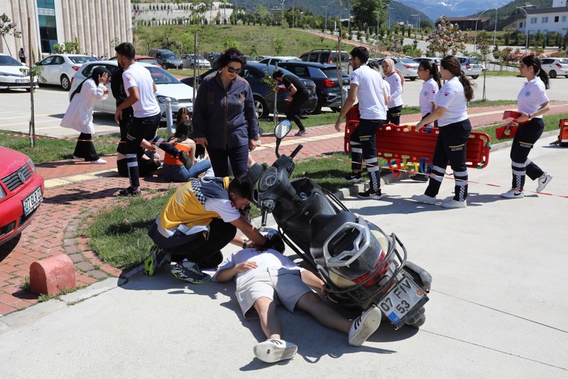 ALKÜ'DE GERÇEĞİ ARATMAYAN TATBİKAT