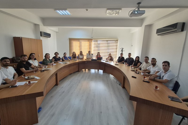 ALKÜ SAĞLIK HİZMETLERİ MYO’DA TIBBİ HİZMETLER VE TEKNİKLER BÖLÜMÜ DIŞ PAYDAŞ TOPLANTISI GERÇEKLEŞTİRİLDİ ALKÜ SAĞLIK HİZMETLERİ MYO’DA TIBBİ HİZMETLER VE TEKNİKLER BÖLÜMÜ DIŞ PAYDAŞ TOPLANTISI GERÇEKLEŞTİRİLDİ