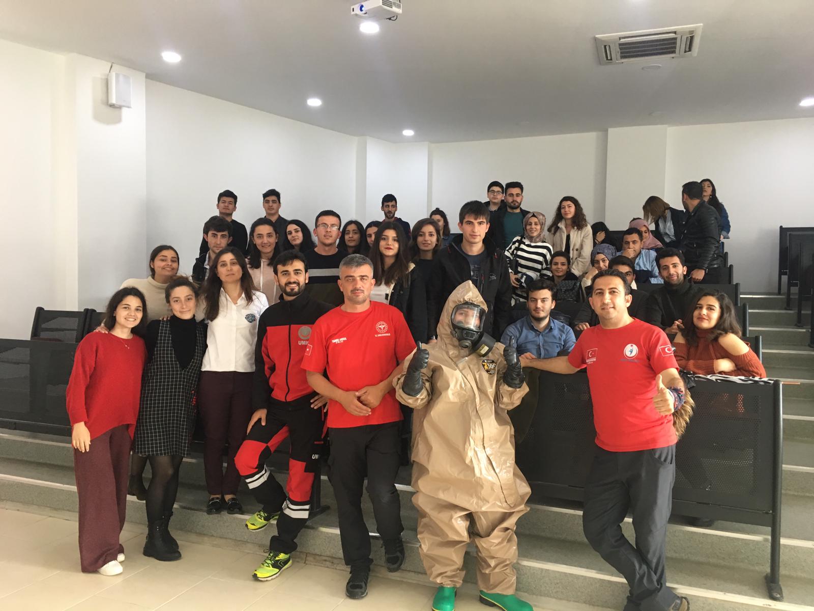 İlk ve Acil Yardim Programı Öğrencilerimize KBRN Farkındalık Eğitimi