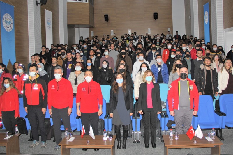 ALKÜ’DE DEPREM HAFTASI UNUTULMADI