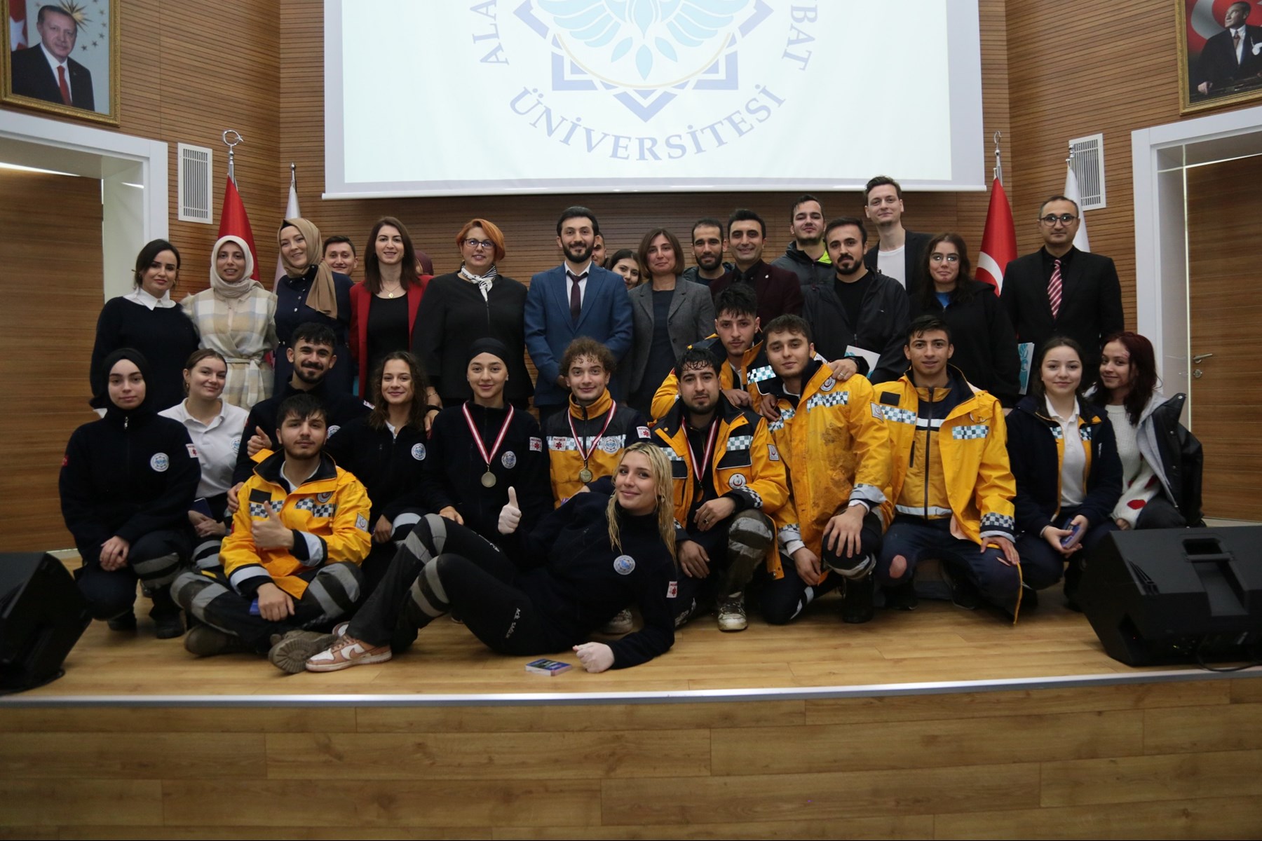 ALKÜ’DE PAREMEDİKLER GÜNÜ TATBİKATLARLA KUTLANDI