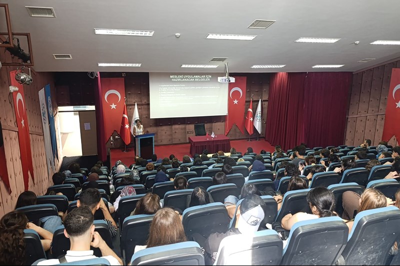 2025-2026 EĞİTİM ÖĞRETİM YILI ORYANTASYON EĞİTİMİ GERÇEKLEŞTİRİLDİ 2025-2026 EĞİTİM ÖĞRETİM YILI ORYANTASYON EĞİTİMİ GERÇEKLEŞTİRİLDİ